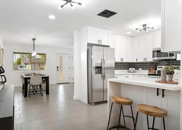 4br 3ba With Pool, Hot Tub, Putting Green, & Game Сasa de vacaciones