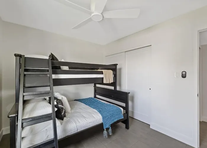 Сasa de vacaciones 4br 3ba With Pool, Hot Tub, Putting Green, & Game