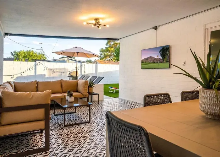 4br 3ba With Pool, Hot Tub, Putting Green, & Game * Tempe