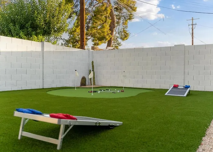 Сasa de vacaciones 4br 3ba With Pool, Hot Tub, Putting Green, & Game Tempe