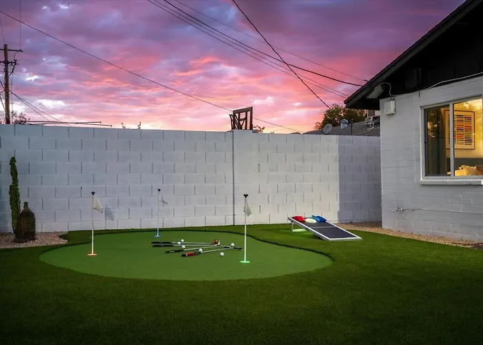Сasa de vacaciones 4br 3ba With Pool, Hot Tub, Putting Green, & Game *